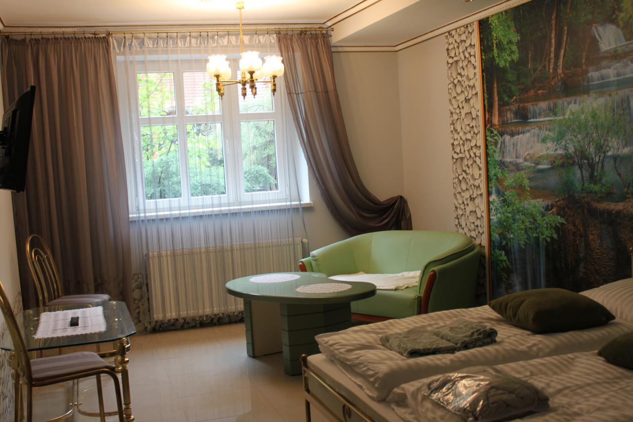 Palac Ogrodowa Tarnowskie Góry Exteriér fotografie