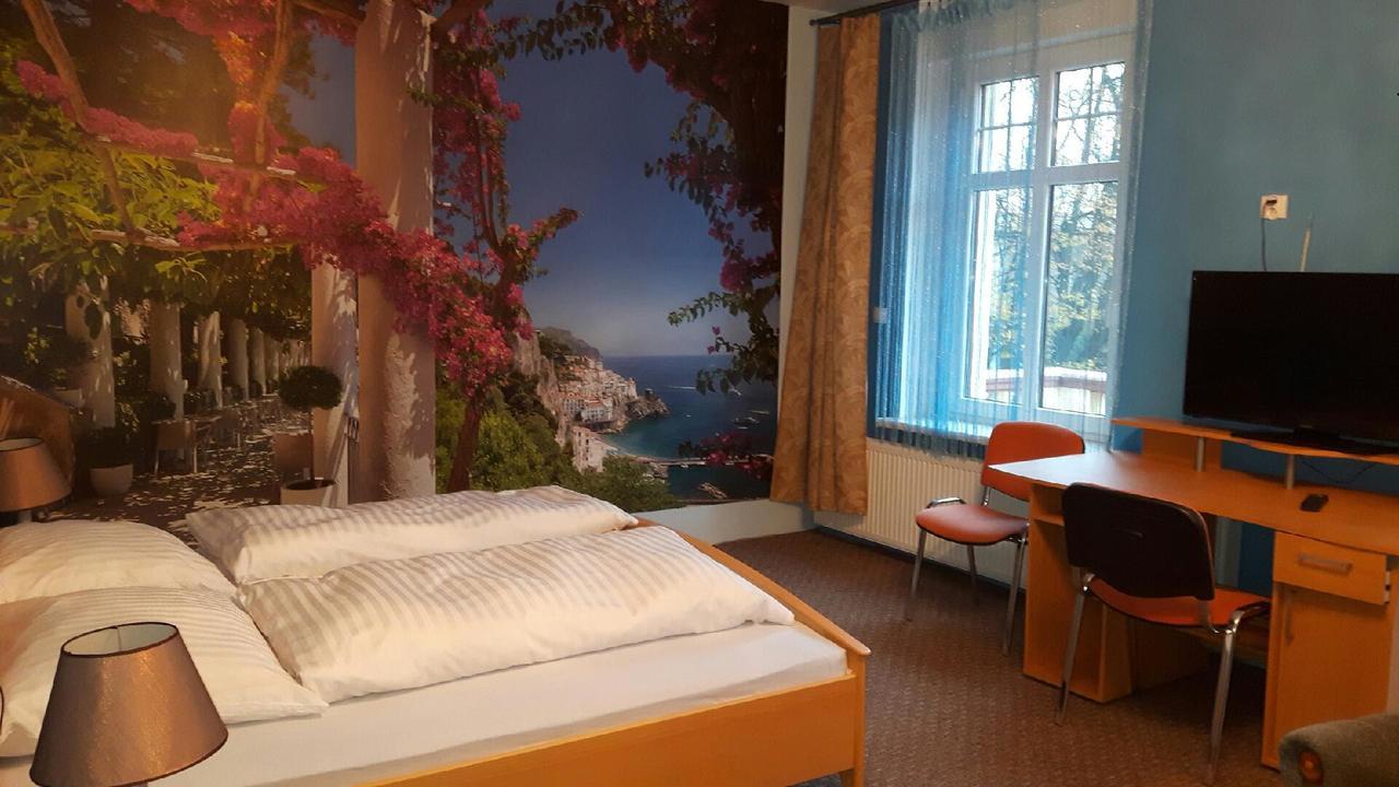 Palac Ogrodowa Tarnowskie Góry Exteriér fotografie