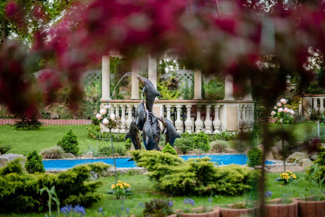 Palac Ogrodowa Tarnowskie Góry Exteriér fotografie